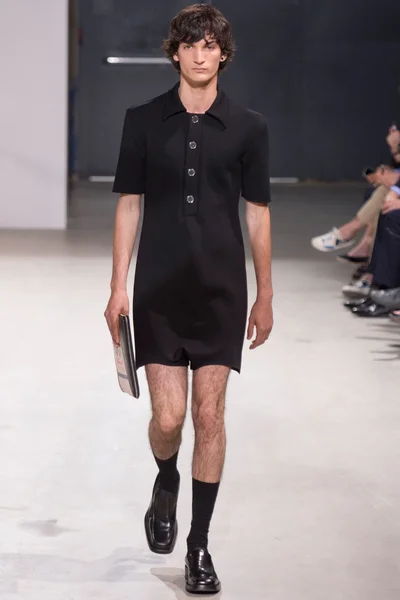 Look 1